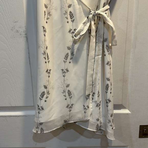 All Saints Zia Varanasi Floral Wrap Dress 6 - Picture 5 of 8